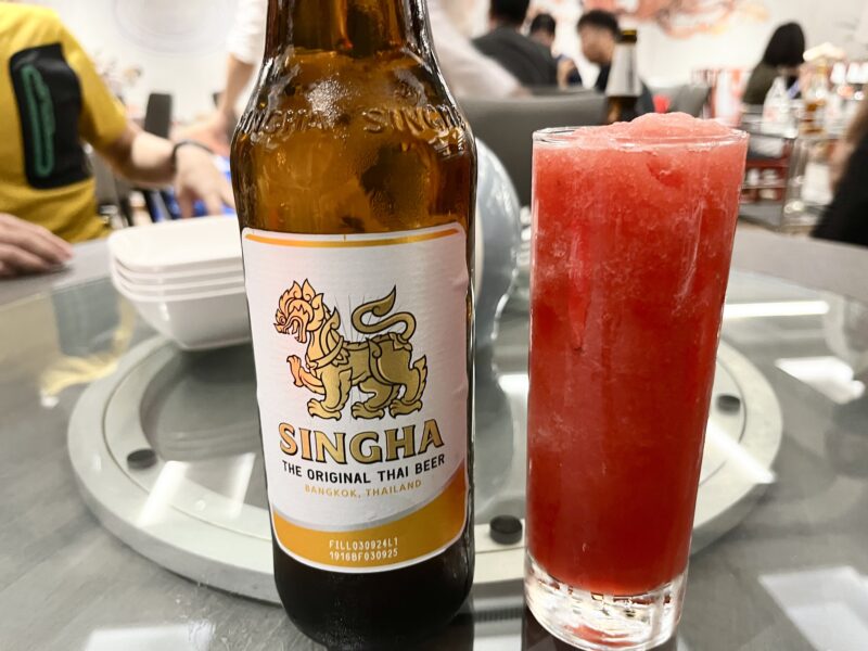 SINGHAビールとスイカスムージー