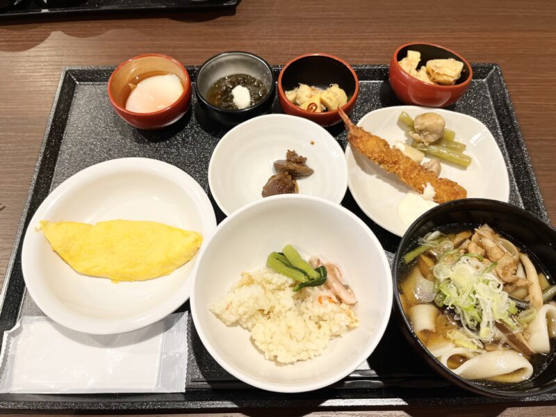 朝食