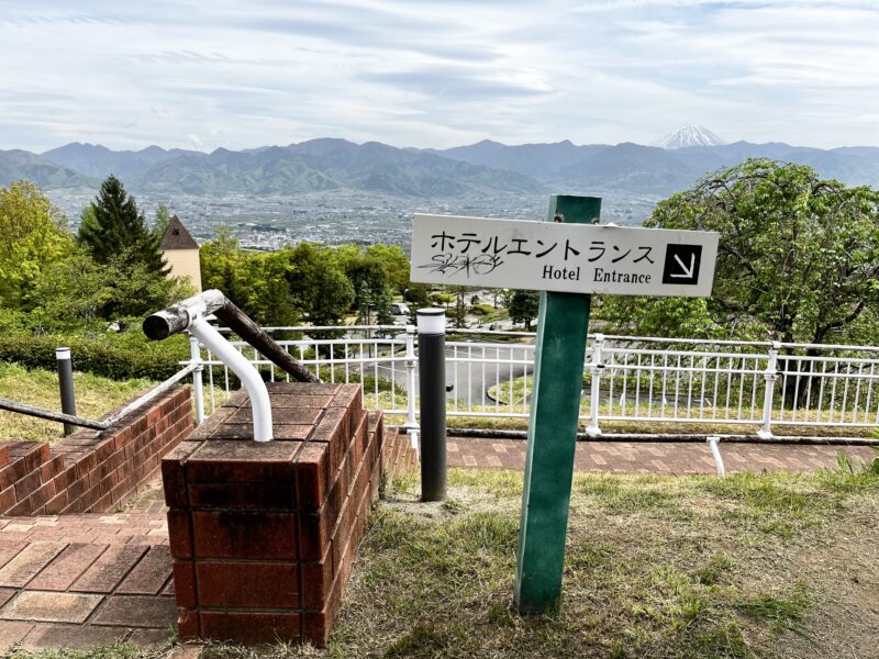 ホテルエントランス