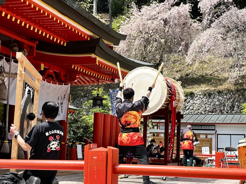 金櫻神社(富士山火焔太鼓)
