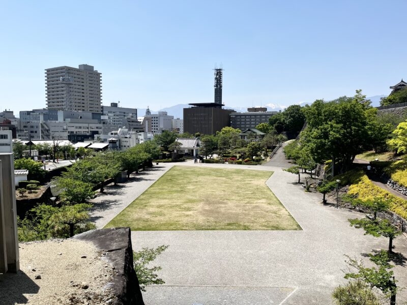 自由広場