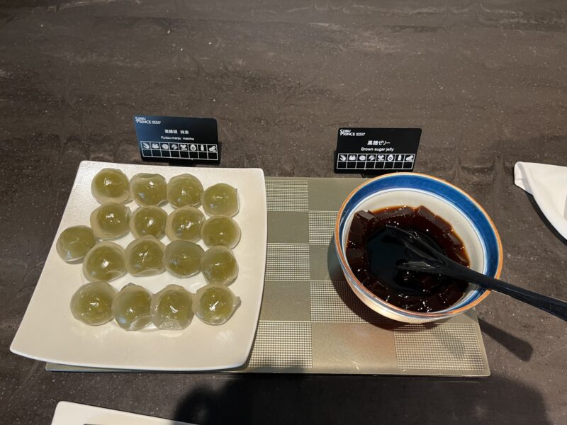 朝食