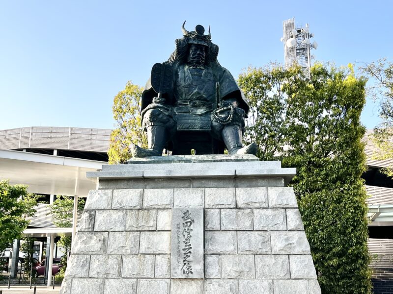 武田信玄の像