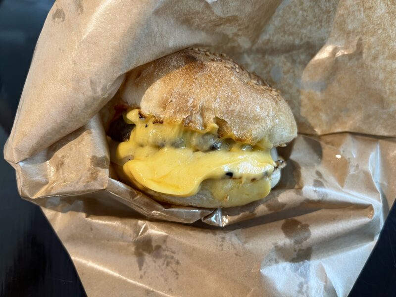 自由が丘バーガー(チーズバーガー)