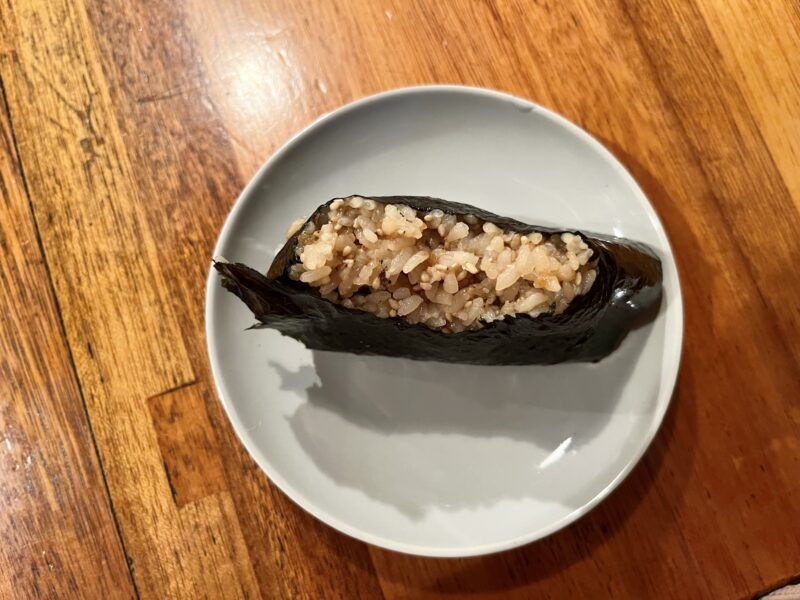 グルクンおにぎり