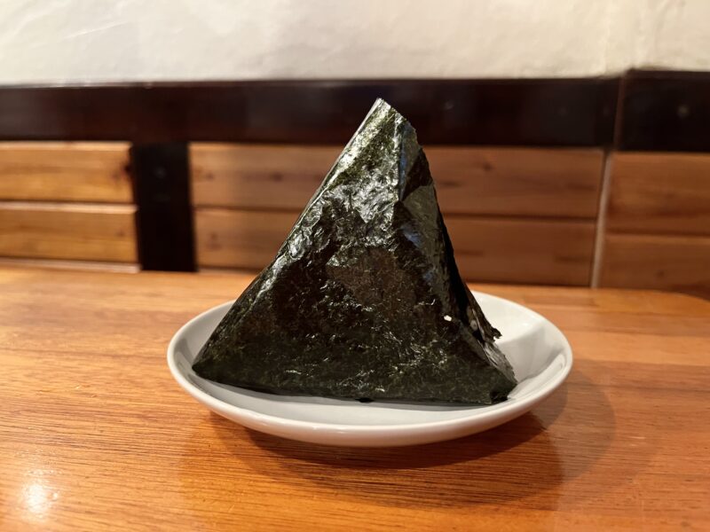 グルクンおにぎり