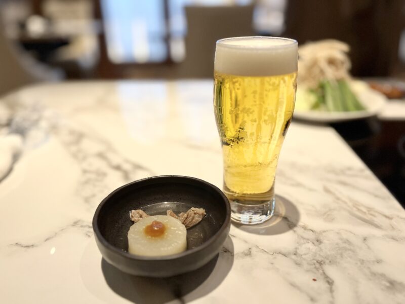ビールと突き出し
