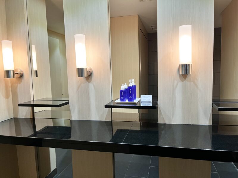 ANAラウンジ(トイレ)