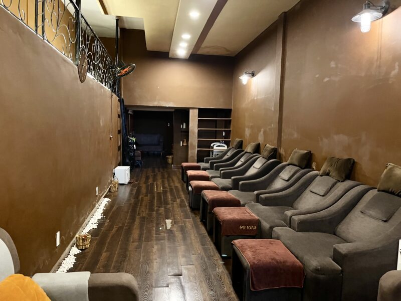 フットマッサージ