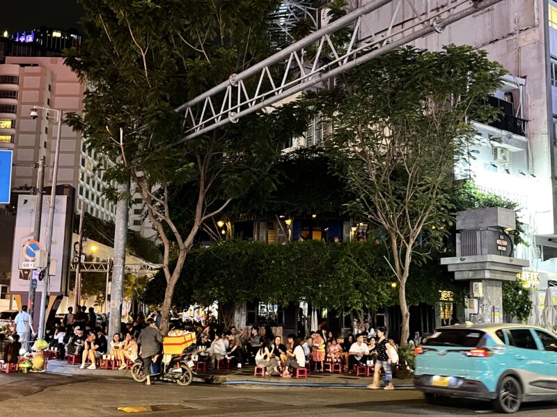 ホーチミンのカフェ