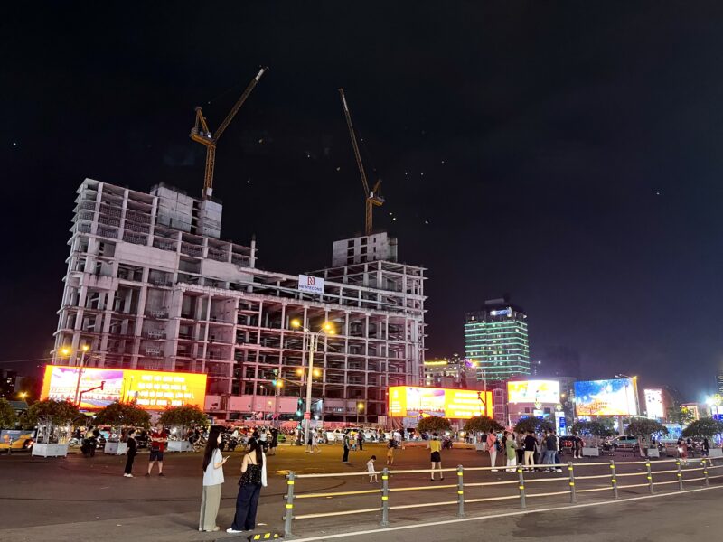 ホーチミンの夜