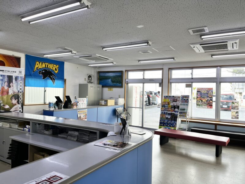 フジレンタカー（待合室）