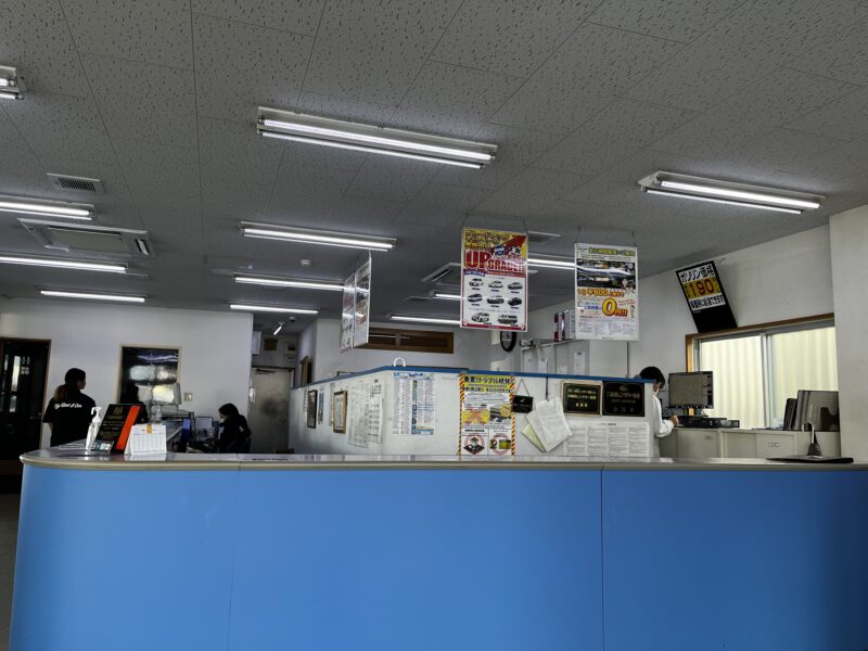 フジレンタカー（カウンター）