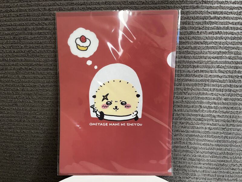 東京みやげ クリアファイル（窓からラッコ）