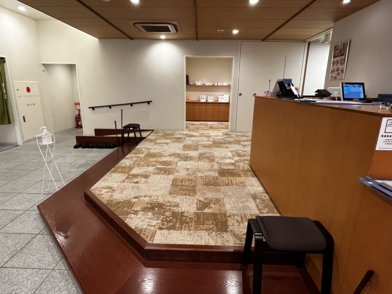 かに道楽川崎店1階