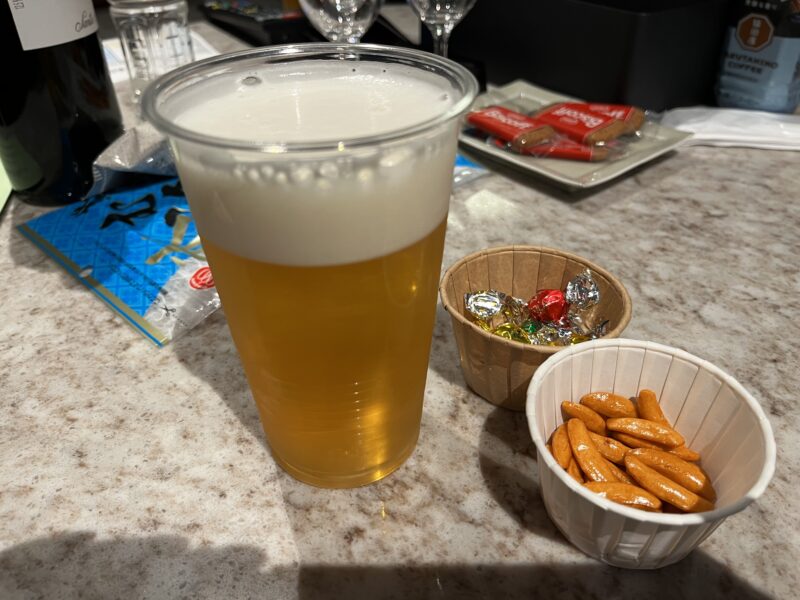 生ビールと柿の種