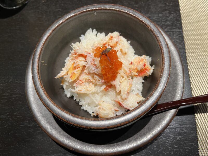 北海道産タラバガニといくらご飯